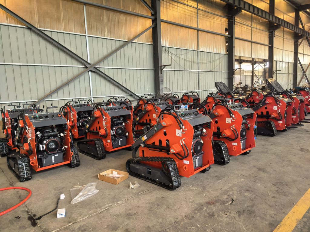Compact equipment warehouse